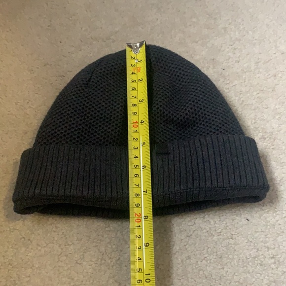 Lululemon Beanie - Picture 8 of 8